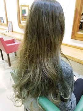 リューズスタジオ(Ryu's STUDIO) グレージュ×グラデーションカラー