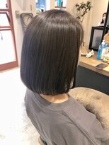 ビヨウシツ ポスタ&nbsp;グレージュボブ　正木ゆかり