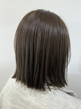 アコバイネオリーブ(aco by Neolive) 切りっぱなしボブ