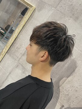 ダズ(Dazz) 無造作マッシュツーブロック刈り上げ