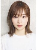 流しバングストレート＿くびれヘアツートンカラー