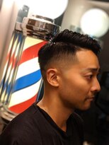 トウキョウバーバーヴァッシュ 神保町店(Tokyo Barber VASH) スキンフェード七三