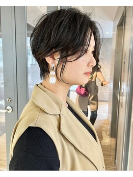 アンダーバーホワイト 芦屋店(_WHITE) 大人可愛い20代30代40代インナーカラー小顔ウルフレイヤーボブ