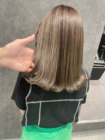 アンダーバーホワイト 南海難波店(_WHITE)&nbsp;色素改善ナチュラルハイライト