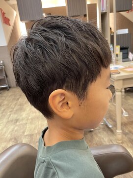 アルターリール(aL ter Rire) 刈り上げベリーショート/キッズカット/中村郁未