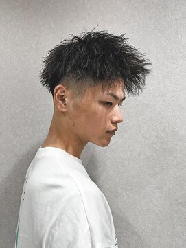 ビーテックバイゼン 山科店(B-TECH by Zen) ツーブロック短髪モテるスーツシークレットパーマ流行