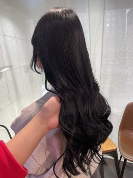 ヘアーアンドメイク ビス(HAIR&MAKE bis) ブリーチで落とせる?!黒染めカラー【立川/加藤沙久楽】