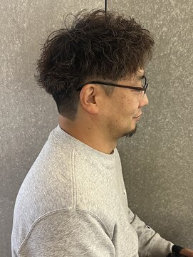 ニアウ 太田店(Niau) メンズナチュラルショートアップバングソフトツイストスパイラル