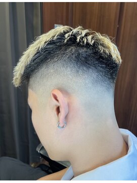 ヒロギンザ 六本木店(HIRO GINZA) フェザーアップ×スキンフェード