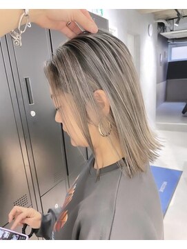 モアナ バイ ヘッドライト 新越谷店(Moana by HEADLIGHT) Moana【新越谷】#バレイヤージュ#グレージュ#切りっぱなし