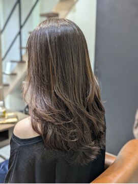 アオ(a-o) ロング×顔まわりレイヤー