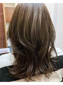 ミディアムオリーブ