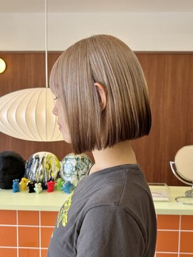 エトイ(etoi) bob + roots color