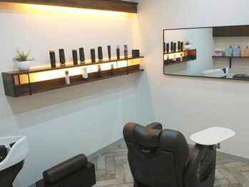 カプセルヘアーサロン(CAPSELL Hair Salon)の写真/【フレスポ須賀川様すぐそば】長年培ってきた技術でお客様に寄り添い、うねりやクセのお悩みを改善します☆