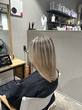 スイ(Suy') シャドウルーツ