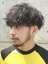 フィフス 大分(fifth)&nbsp;大分ツイストスパイラルパーマメンズカットラウンドマッシュ強め