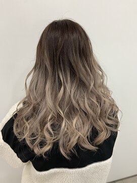 リー 心斎橋 (Lee) Whiteグラデーション