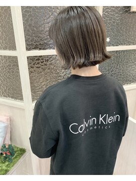 エレン(E L E N) きりっぱボブ　×  スターダストグレージュ