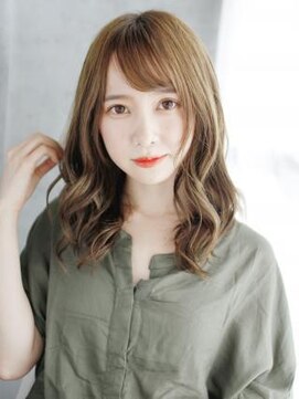 ヘアメイク ナル(hair make nalu) 透け感バングのミックスカールスタイル