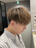 アンダーバーホワイト(_WHITE)&nbsp;王道マッシュ