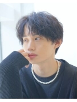 ゴールド 京都(GOALD) ツイストスパイラル　センターパート　スパイラル　アッシュ