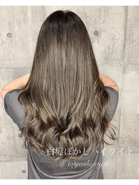 ハク(haku) [吉原勇気]白髪ぼかしハイライト×髪質改善