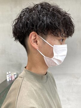 フィフス 天神大名(fifth) ツイストスパイラルパーマツーブロックツイストパーマメンズヘア