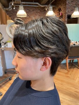 ヘアーショップ エヌアンドエー 越谷店(hair shop N&A) ビジネスにあう黒髪短髪×毛流れニュアンスパーマ/メンズカット