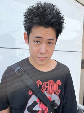 アイズ 海老名(AIZU) スパイキーショート メンズショートくせ毛ショート 眉毛