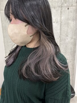 サクラ オモテサンドウ(SAKURA) 髪色が厳しい 隠せるバレないインナーカラーグレージュ 表参道