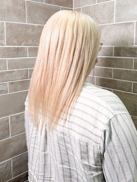 トリエラ 池袋(TRIELA) 抜きっぱなしプラチナブロンド