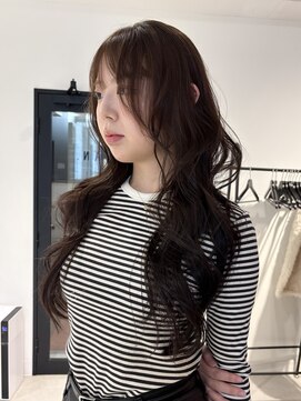 アーバン(URBAN.) フェミニンなハイレイヤーカット