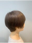 耳ラインショートボブ