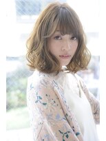 ガーランドウメダ(Garland umeda)&nbsp;肩上ローレイヤーボブ×シアーベージュ