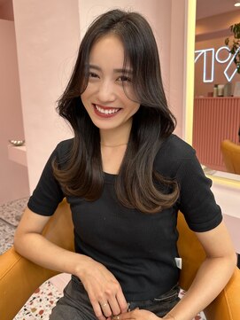 ボタン シブヤ(VOTAN SHIBUYA) 韓国ヘア/くびれヘア/流れ前髪/ワンホンヘア