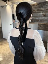 ザ オーダー(THE ORDER)&nbsp;エクステがついててもOK！編みおろしタイトアレンジ