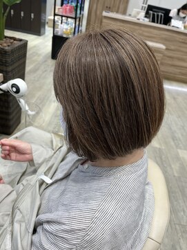 ディーボーイ 健軍店(D-BOY) 脱白髪染め/シャドウルーツ