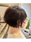 ショートボブ