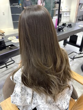 ソピ バイ インビテーション(sopi by invitation) 秋カラー 透明感カラー オリーブベージュ オリーブカラー