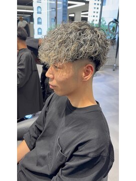 ステラ(STELLA) スペインカール/メンズ/メンズサロン/眉毛カット/メンズパーマ