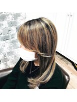 フラココ 神楽坂(hurakoko kagurazaka)&nbsp;ブリーチハイライトたっぷり♪つややかブロンドヘア