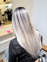 リーラ(Lila)&nbsp;ハイコントラストバレイヤージュ