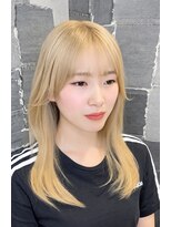アース 会津若松店(HAIR&MAKE EARTH)&nbsp;ハイトーンブロンド×サイドバングミディアムロング