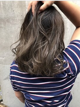 ソルトウォーター(SALT WATER) SUSAKI外国人風バレイヤージュハイライト 落ちてもかわいいロブ