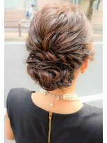 デコヘアー キートス(DECO HAIR kiitos)&nbsp;ロープ編みのシニヨンスタイル