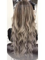 ホワイト(WHITE)&nbsp;ベージュ×グラデーション×WHITE草柳