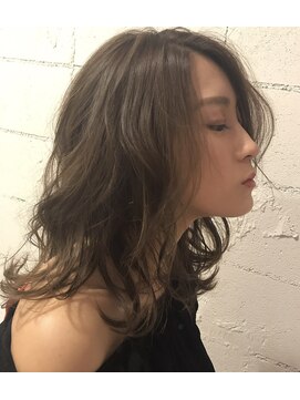 エル(EL by green) [ＡＫＩＫＯ]アッシュブラウン×ルーズウェーブ☆0112327997