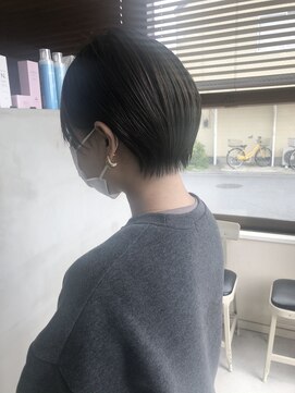 リリ(Riri) 大人美人ショート