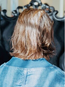 ヘアアンドリラクゼーション シャッセ(Hair&Relaxation SASE) かきあげミディアム