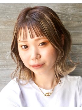 マリン(Marine) 20代30代デザインバレイヤージュヘアカラー オン眉ミディアム